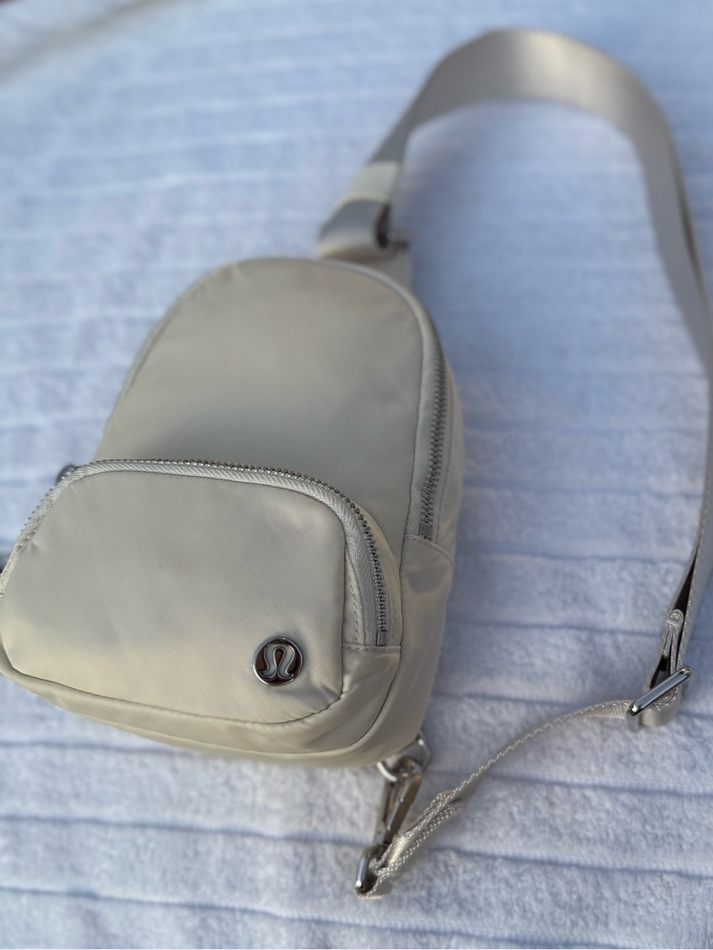 lululemon athletica Cream Small Sling Crossbody